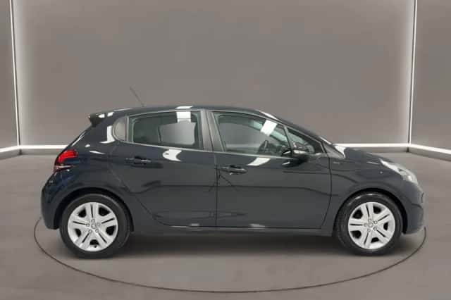 Peugeot 208 (2019) thumbnail 4