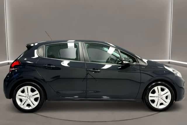 Peugeot 208 (2019) thumbnail 4