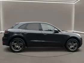 Porsche Macan (2020) thumbnail 4