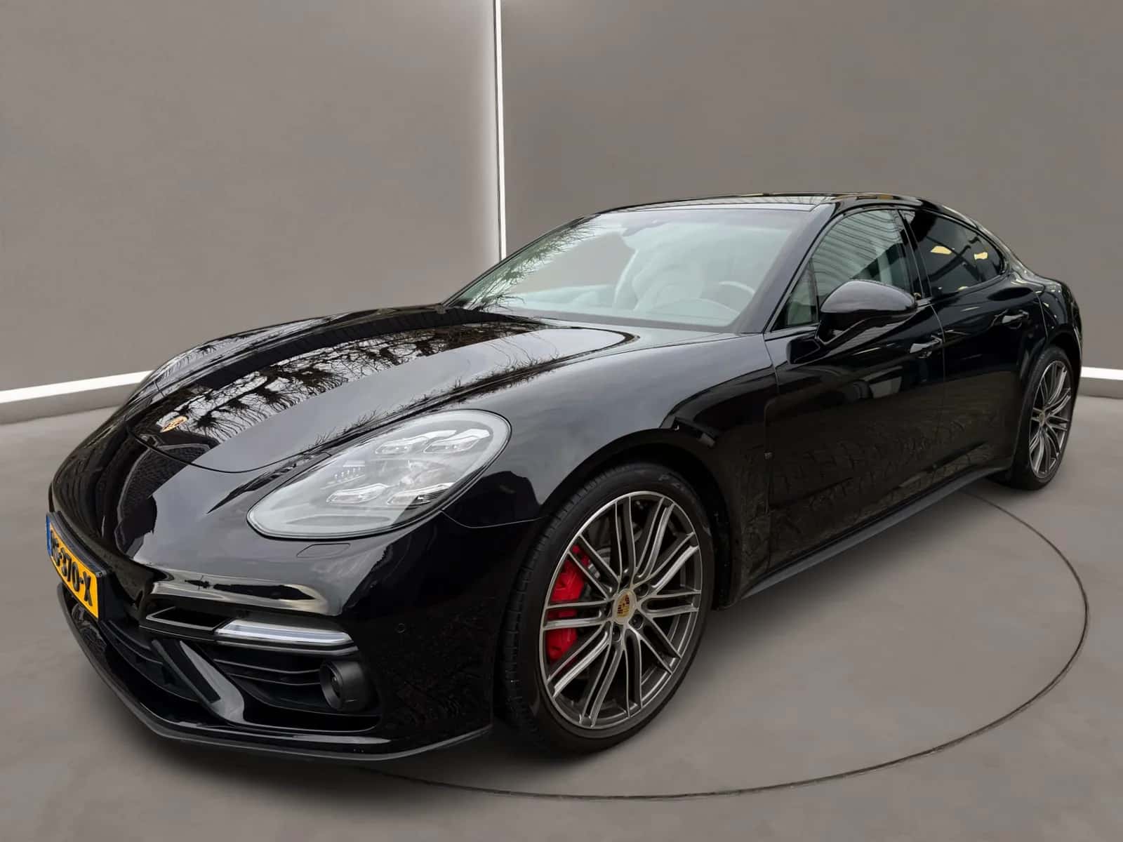 Porsche Panamera (2016) — foto 1