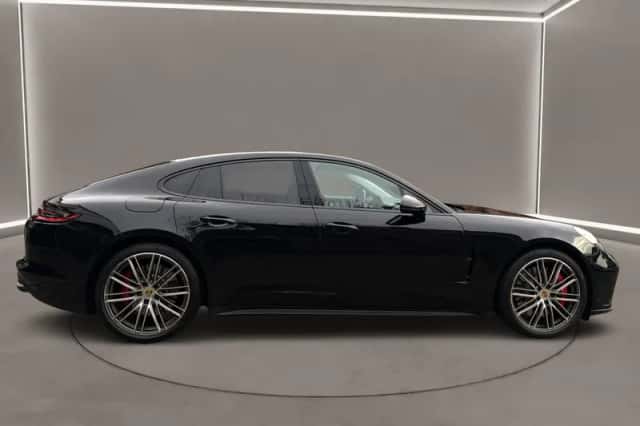 Porsche Panamera (2016) thumbnail 4