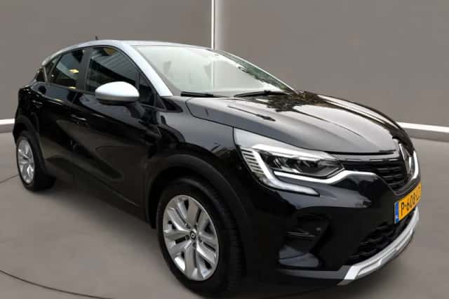 Renault Captur (2021) thumbnail 2