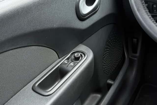 Renault Twingo (2012) thumbnail 15