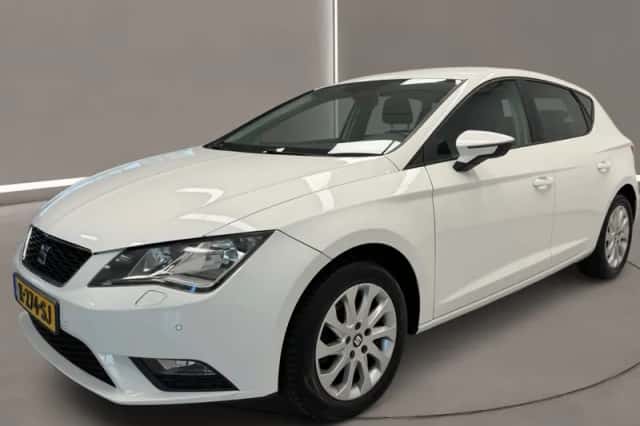 SEAT Leon (2015) thumbnail 1