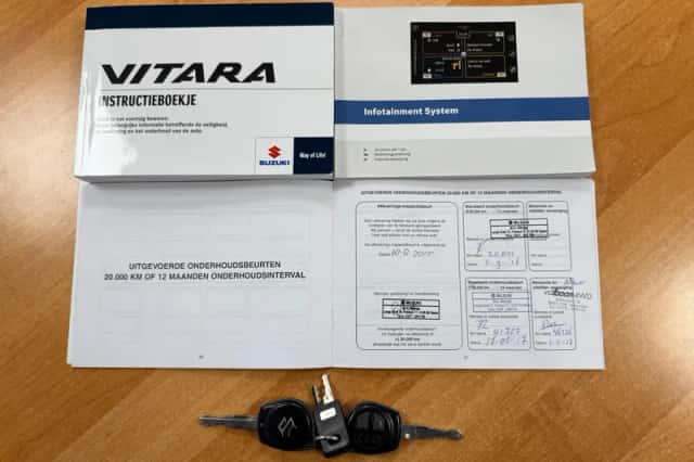Suzuki Vitara (2015) thumbnail 23