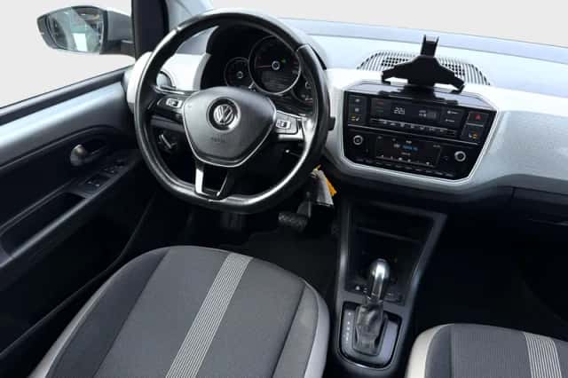 Volkswagen E-Up! (2017) thumbnail 17