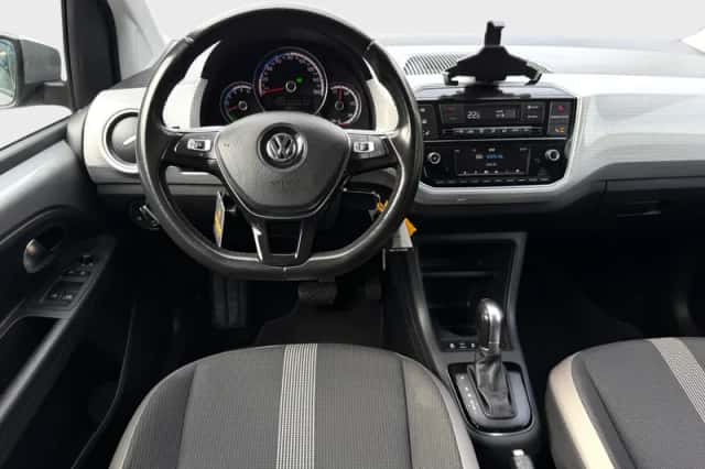 Volkswagen E-Up! (2017) thumbnail 9
