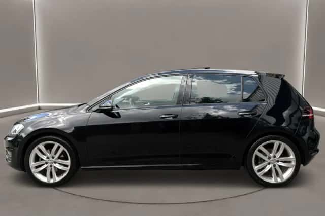 Volkswagen Golf (2015) thumbnail 3