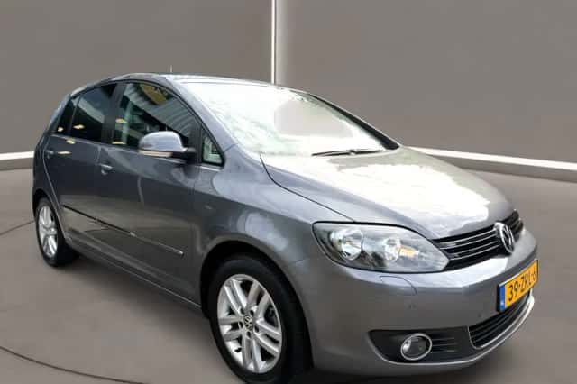 Volkswagen Golf (2013) thumbnail 2