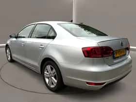 Volkswagen Jetta (2013) thumbnail 5