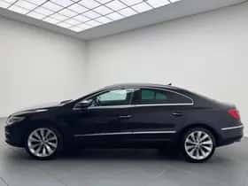 Volkswagen Passat (2011) thumbnail 3