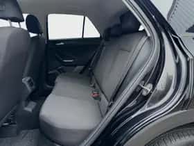 Volkswagen T-Roc (2019) thumbnail 9