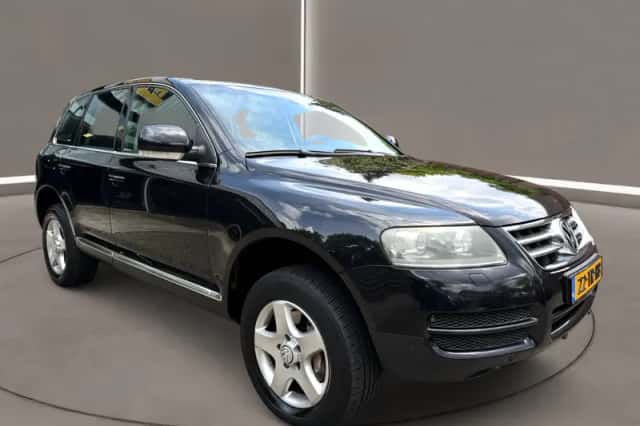 Volkswagen Touareg (2007) thumbnail 2