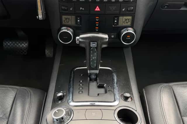 Volkswagen Touareg (2007) thumbnail 13