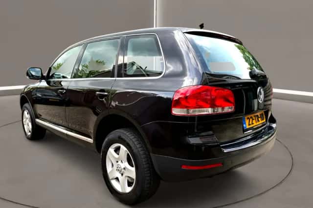 Volkswagen Touareg (2007) thumbnail 5