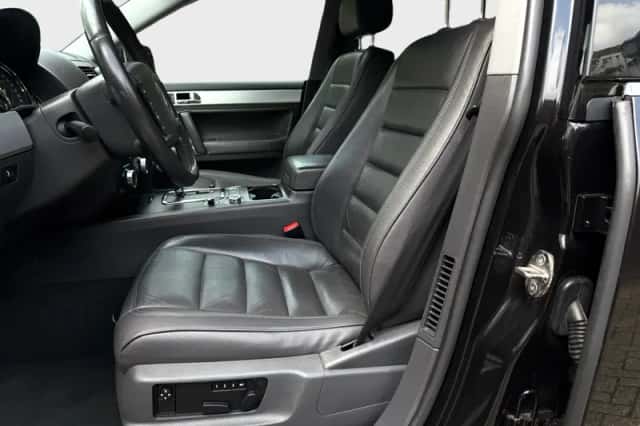 Volkswagen Touareg (2007) thumbnail 8