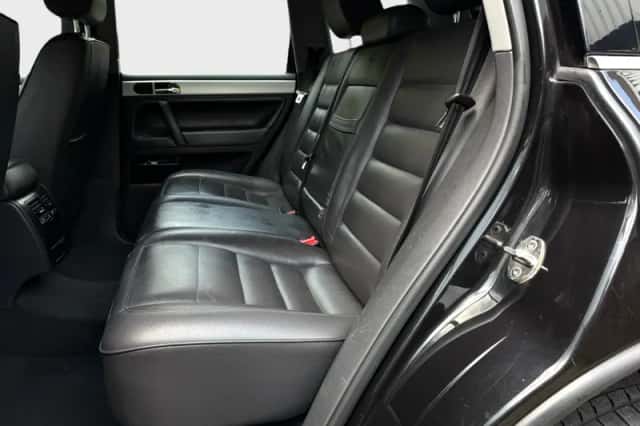 Volkswagen Touareg (2007) thumbnail 9