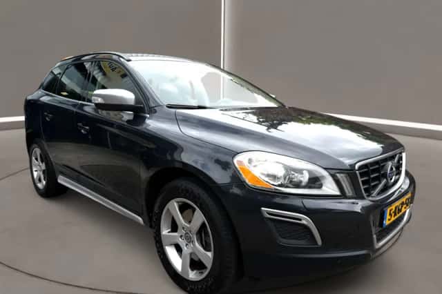 Volvo XC60 (2013) thumbnail 2