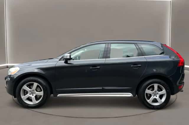 Volvo XC60 (2013) thumbnail 3