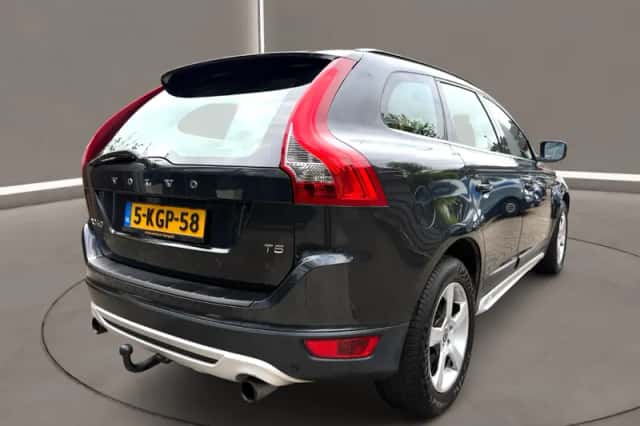 Volvo XC60 (2013) thumbnail 6