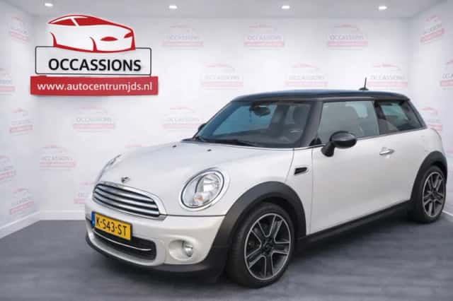 MINI Mini (2007) thumbnail 1