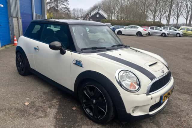 MINI Mini (2007) thumbnail 4