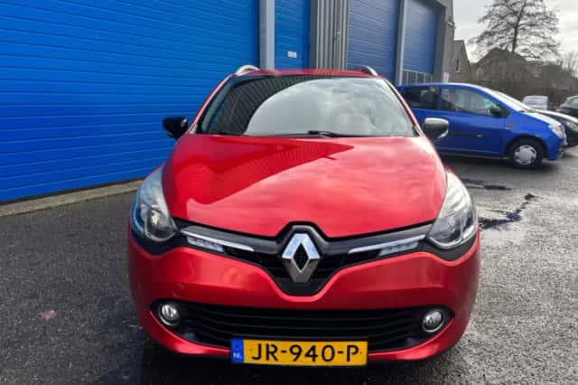 Renault Clio (2016) thumbnail 3