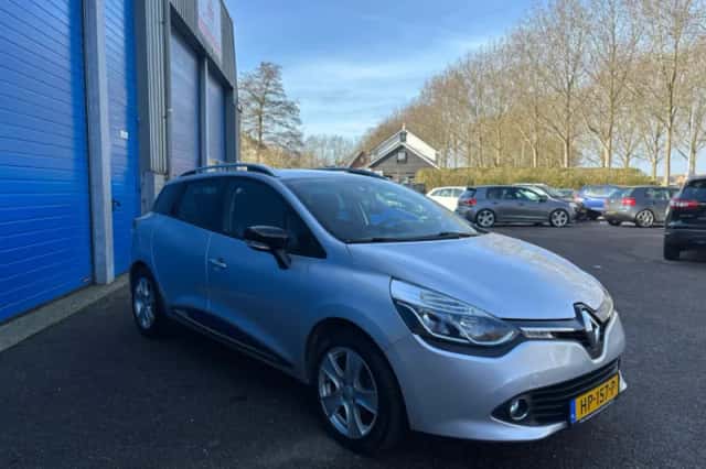Renault Clio (2015) thumbnail 4