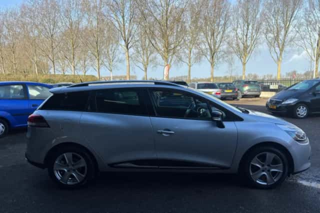 Renault Clio (2015) thumbnail 5