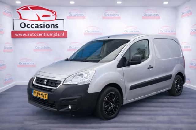 Peugeot Partner (2017) thumbnail 1