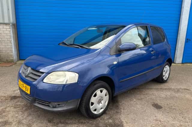 Volkswagen Fox (2007) thumbnail 2