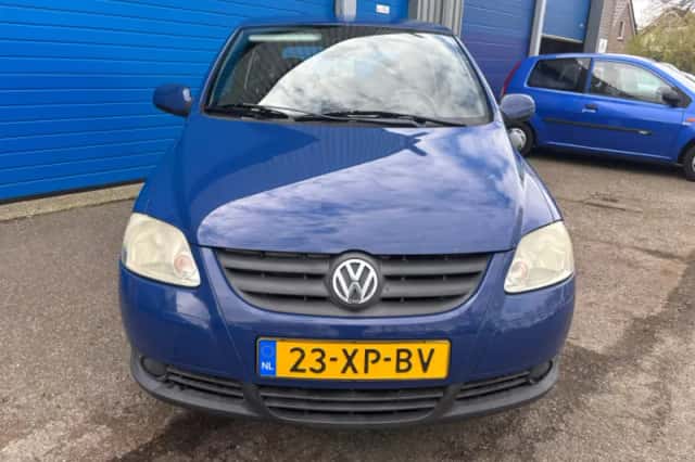 Volkswagen Fox (2007) thumbnail 3
