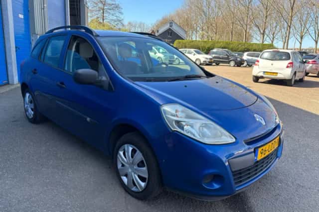 Renault Clio (2010) thumbnail 4