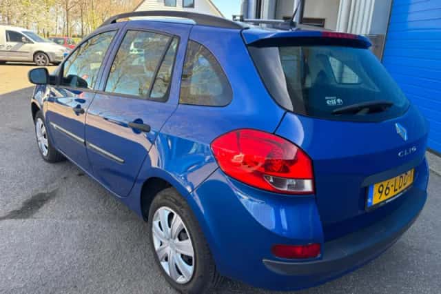 Renault Clio (2010) thumbnail 5