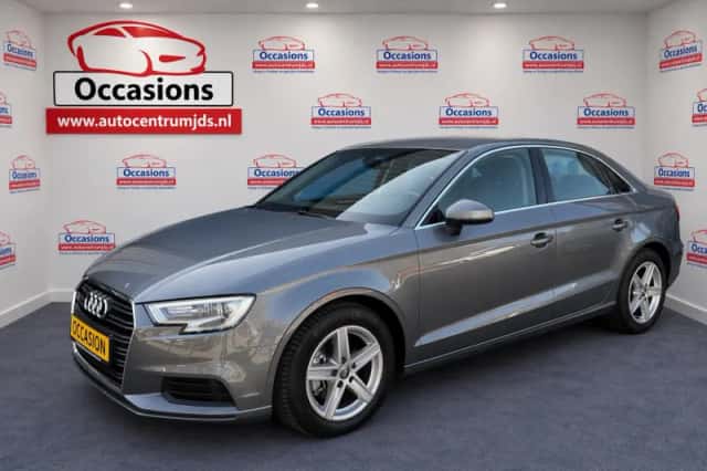 Audi A3 (2017) thumbnail 1