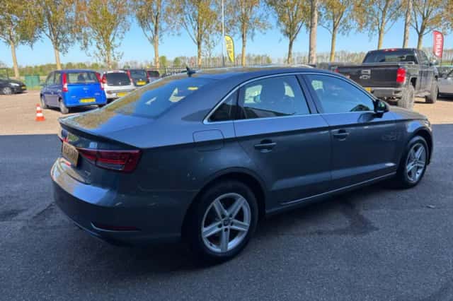 Audi A3 (2017) thumbnail 5