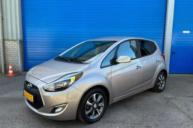 Hyundai ix20 (2017) thumbnail 2
