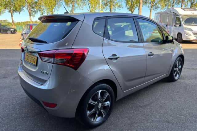 Hyundai ix20 (2017) thumbnail 5