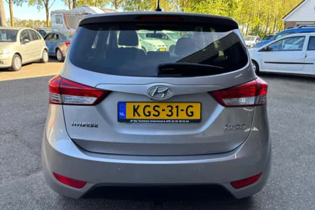 Hyundai ix20 (2017) thumbnail 6