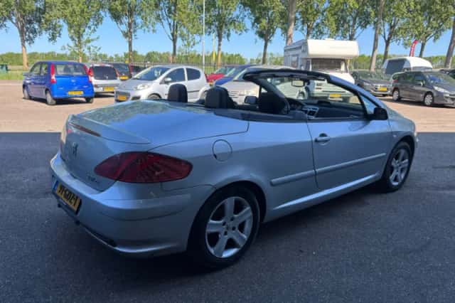 Peugeot 307 (2004) thumbnail 5