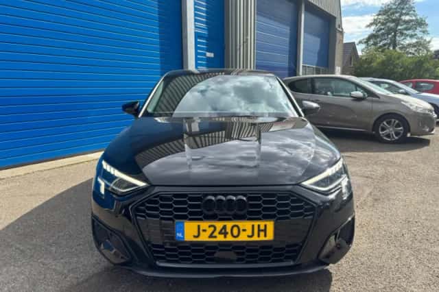 Audi A3 (2020) thumbnail 3