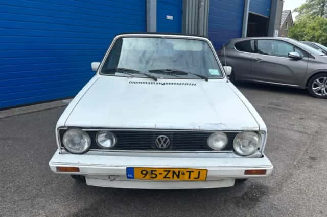 Volkswagen Golf (1987) thumbnail 3