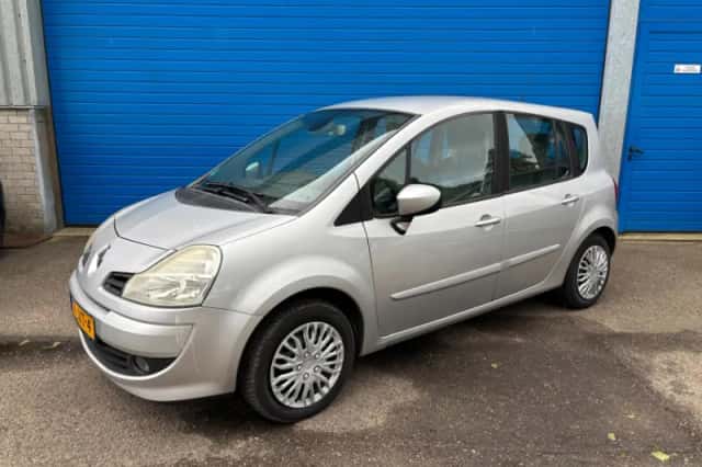 Renault Grand Modus (2009) thumbnail 2