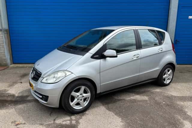 Mercedes-Benz A-Klasse (2009) thumbnail 2