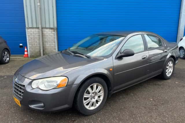 Chrysler Sebring (2005) thumbnail 1