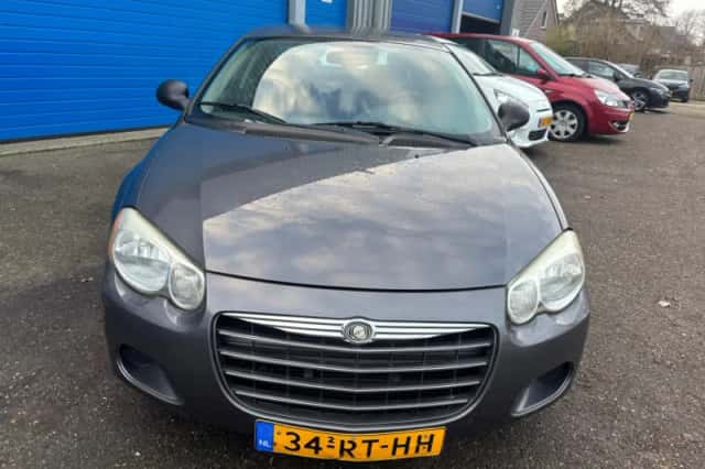Chrysler Sebring (2005) thumbnail 2