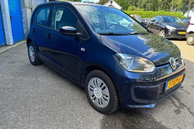 Volkswagen Up! (2014) thumbnail 4