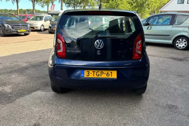 Volkswagen Up! (2014) thumbnail 6