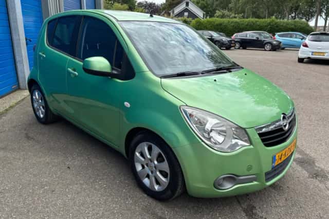 Opel Agila (2009) thumbnail 4