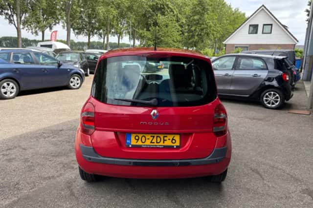 Renault Modus (2009) thumbnail 6
